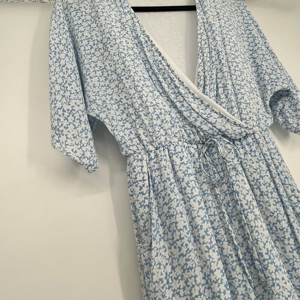 Altar’d State Blue & White Floral Flowy Waist Tie Romper Size Small CL016 - Picture 10 of 14